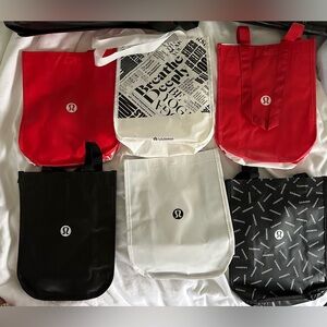 Set of 6 lululemon reusable shopper bags